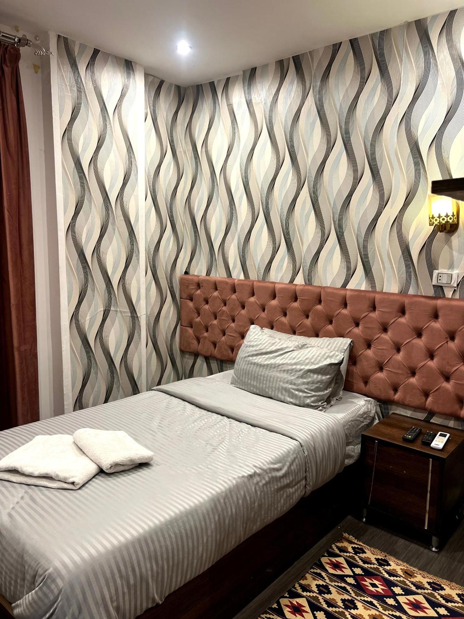 Grand Pyramids Inn Kafret el-Gabal Dış mekan fotoğraf