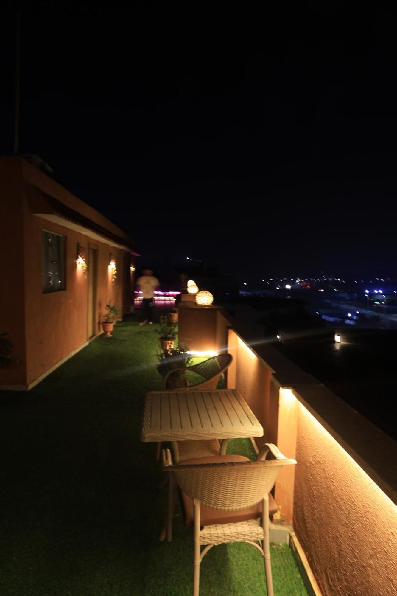 Grand Pyramids Inn Kafret el-Gabal Dış mekan fotoğraf